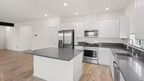 990 Camelia Dr, Dixon, CA 95620 photo 13