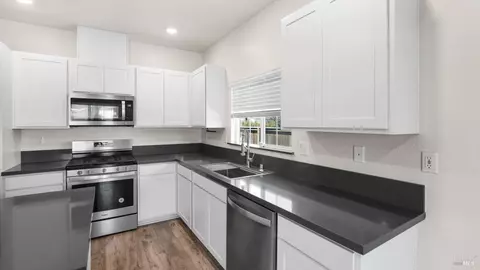 990 Camelia Dr, Dixon, CA 95620 photo 14