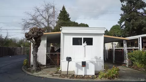 472 Kay Mar Way, Santa Rosa, CA 95401