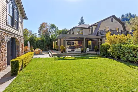 Exterior - 65 Poplar Ave, Ross, CA 94957 photo 13 of 18