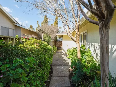 196 Temelec Cir, Sonoma, CA 95476 photo 24