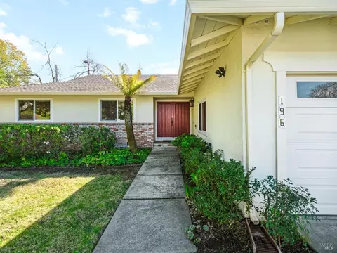 196 Temelec Cir, Sonoma, CA 95476 photo 3
