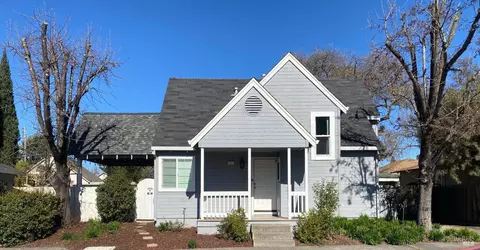 558 Boyd St, Santa Rosa, CA 95407