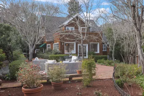 205 Crescent Rd, San Anselmo, CA 94960