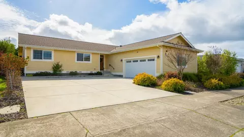 1932 San Miguel Ave, Santa Rosa, CA 95403