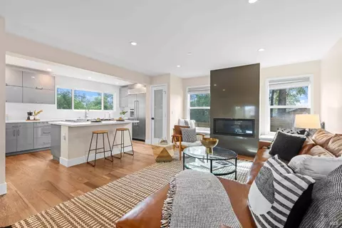 550 Sequoia Dr, San Anselmo, CA 94960