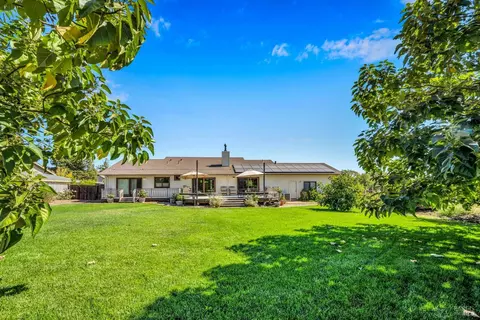 1096 Red Tail Rd, Healdsburg, CA 95448 photo 30