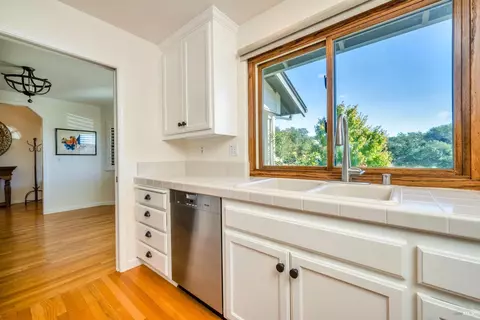1096 Red Tail Rd, Healdsburg, CA 95448 photo 10