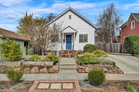 216 Baker St, Petaluma, CA 94952