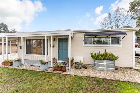 209 Tedford Ave, Ukiah, CA 95482