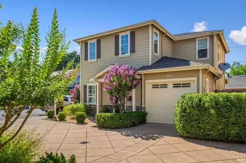 1010 Allison Ave, Saint Helena, CA 94574