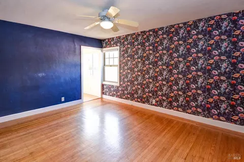 Bedroom - 1321 Nebraska St, Vallejo, CA 94590 photo 2 of 4