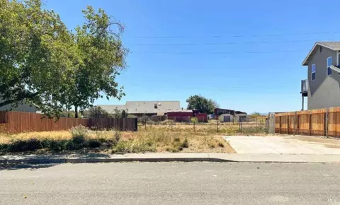 245 Maple St, Suisun City, CA 94585