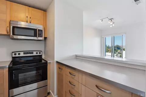 Kitchen - 95 Anchorage Rd #95, Sausalito, CA 94965 photo 1 of 3