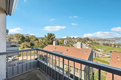 View/Area - 95 Anchorage Rd #95, Sausalito, CA 94965 photo 3 of 7