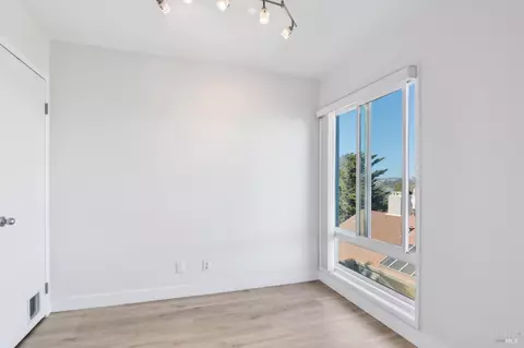 Bedroom - 95 Anchorage Rd #95, Sausalito, CA 94965 photo 1 of 3