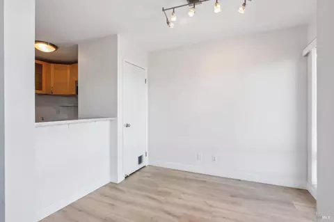 Living - 95 Anchorage Rd #95, Sausalito, CA 94965 photo 4 of 4