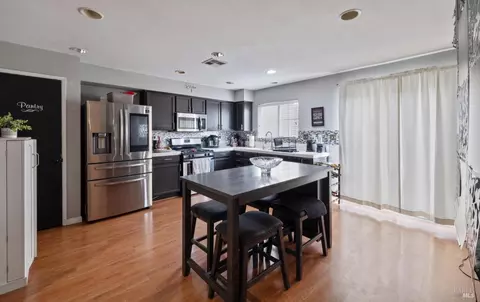 3056 Puffin Cir, Fairfield, CA 94533 photo 10
