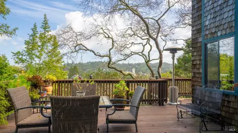 Exterior - 170 Oak Ave, San Anselmo, CA 94960 photo 6 of 29