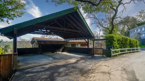Exterior - 170 Oak Ave, San Anselmo, CA 94960 photo 17 of 29