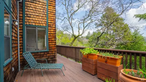 Exterior - 170 Oak Ave, San Anselmo, CA 94960 photo 9 of 29