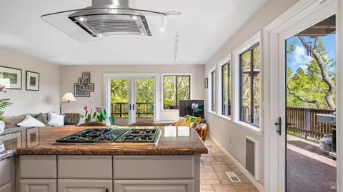 Kitchen - 170 Oak Ave, San Anselmo, CA 94960 photo 8 of 8