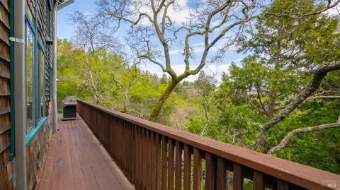 Exterior - 170 Oak Ave, San Anselmo, CA 94960 photo 11 of 29
