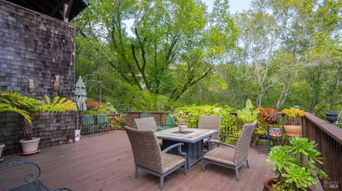 Exterior - 170 Oak Ave, San Anselmo, CA 94960 photo 4 of 29