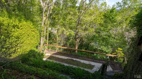 Exterior - 170 Oak Ave, San Anselmo, CA 94960 photo 16 of 29