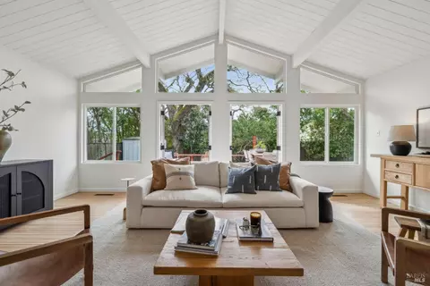 363 Miller Creek Rd, San Rafael, CA 94903