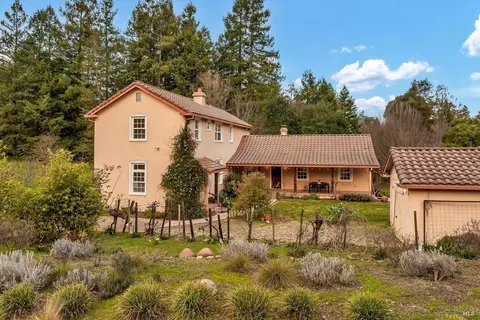 1209 Beattie Ln, Sebastopol, CA 95472