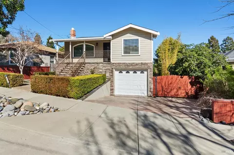 Exterior - 211 Gilger Ave, Martinez, CA 94553 photo 8 of 9