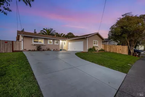 7810 Blair Ave, Rohnert Park, CA 94928