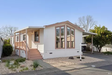 59 Shamrock Cir, Santa Rosa, CA 95403