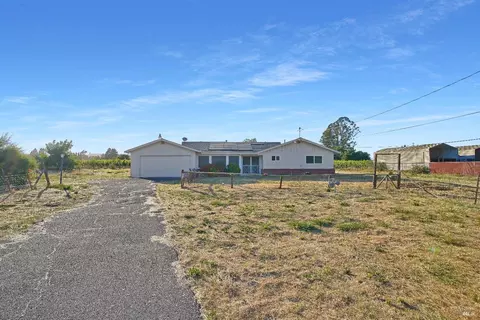 1748 Los Carneros Ave, Napa, CA 94559