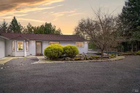 8481 Pinecrest Dr, Redwood Valley, CA 95470