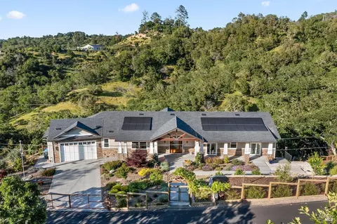 632 Vista Grande Pl, Santa Rosa, CA 95403