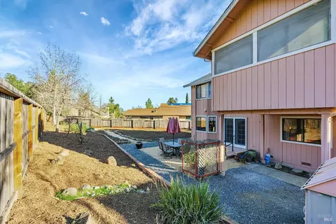 220 Chablis Way, Cloverdale, CA 95425 photo 35