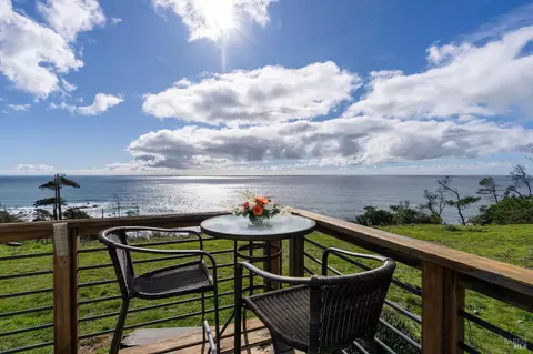 32060 S Highway 1, Gualala, CA 95445