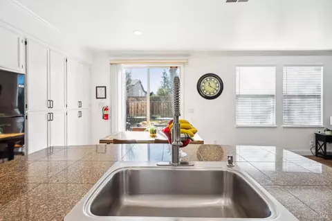 1402 Birdie Dr, Windsor, CA 95492 photo 10