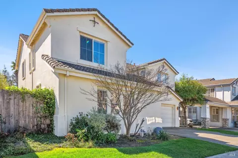 1402 Birdie Dr, Windsor, CA 95492 photo 2