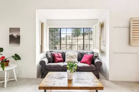 266 Pelican Ln, Novato, CA 94949