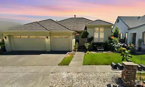 385 Raven Way, Petaluma, CA 94954