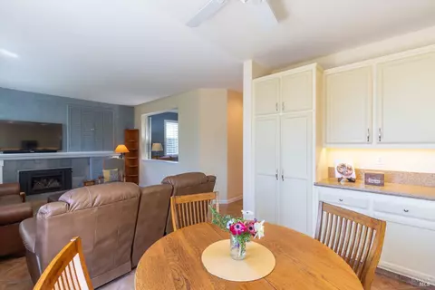 8735 Holly Leaf Dr, Windsor, CA 95492 photo 16