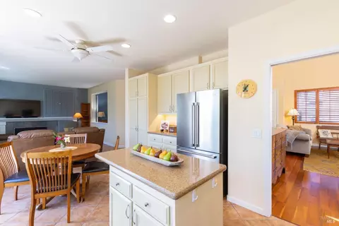8735 Holly Leaf Dr, Windsor, CA 95492 photo 15