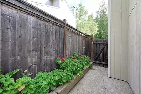 2408 Heatherleaf Ln, Martinez, CA 94553 photo 31
