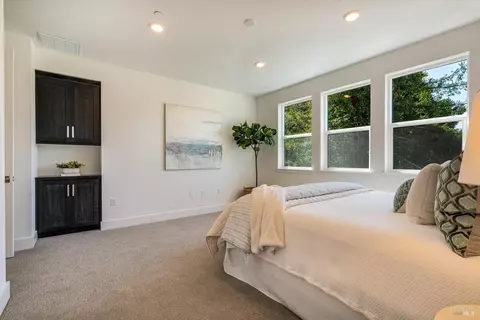 Bedroom - 103 Grace Ln, Napa, CA 94559 photo 3 of 4