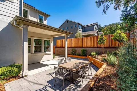 Exterior - 103 Grace Ln, Napa, CA 94559 photo 5 of 6