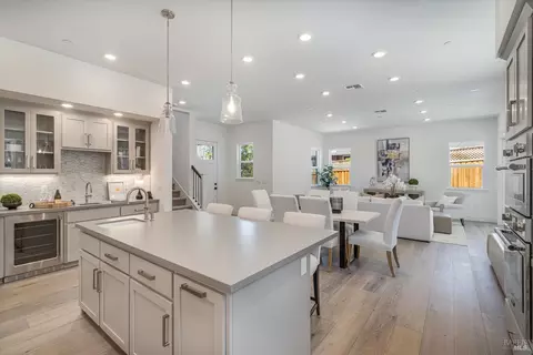107 Grace Ln, Napa, CA 94559 photo 5