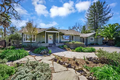 3980 W Olivet Rd, Santa Rosa, CA 95401